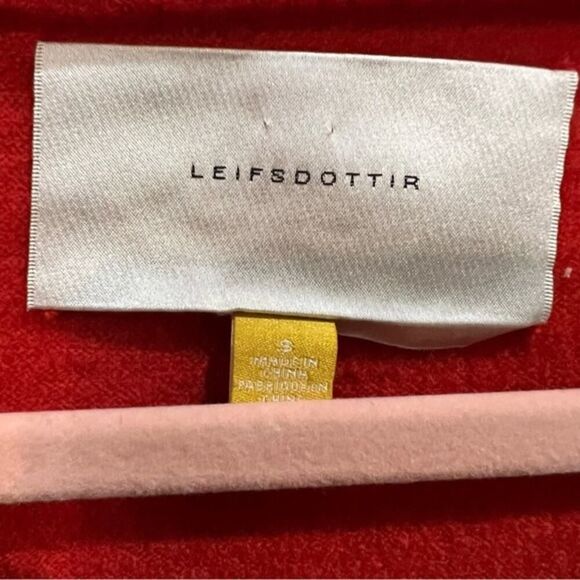 Leifsdottir Anthropologie colonel cardigan Red 100% wool sweater jacket small - Picture 10 of 12